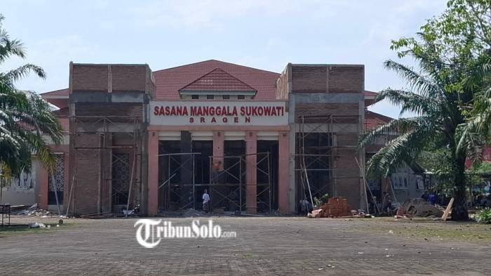 Kontrak berakhir, renovasi gedung Sasana Manggala Sukowati Sragen belum selesai