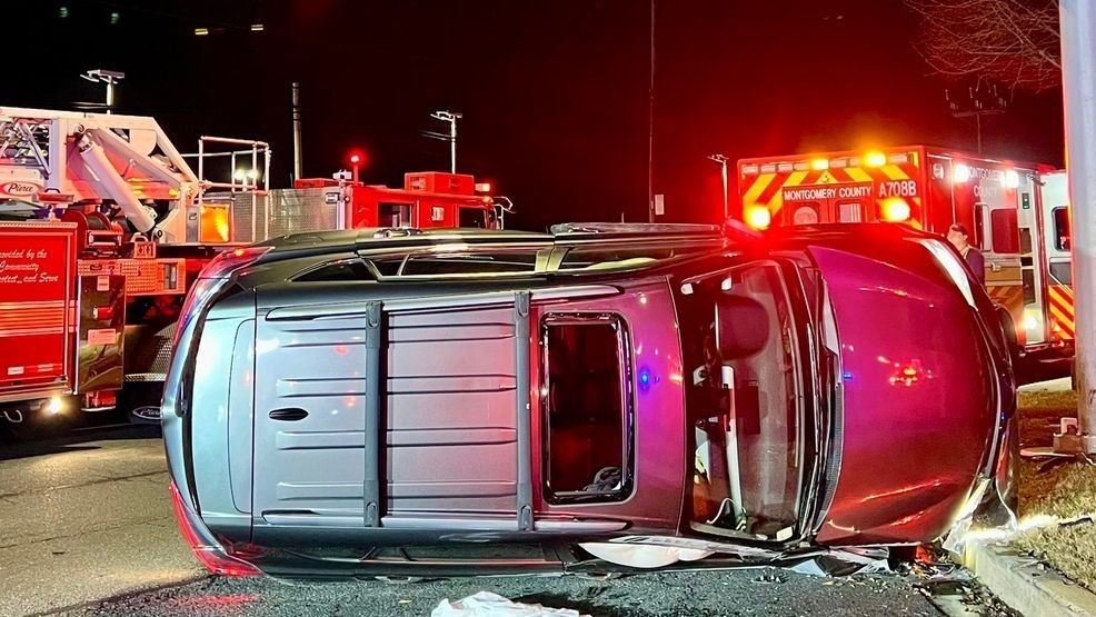 1 hurt after car crash in Montgomery County