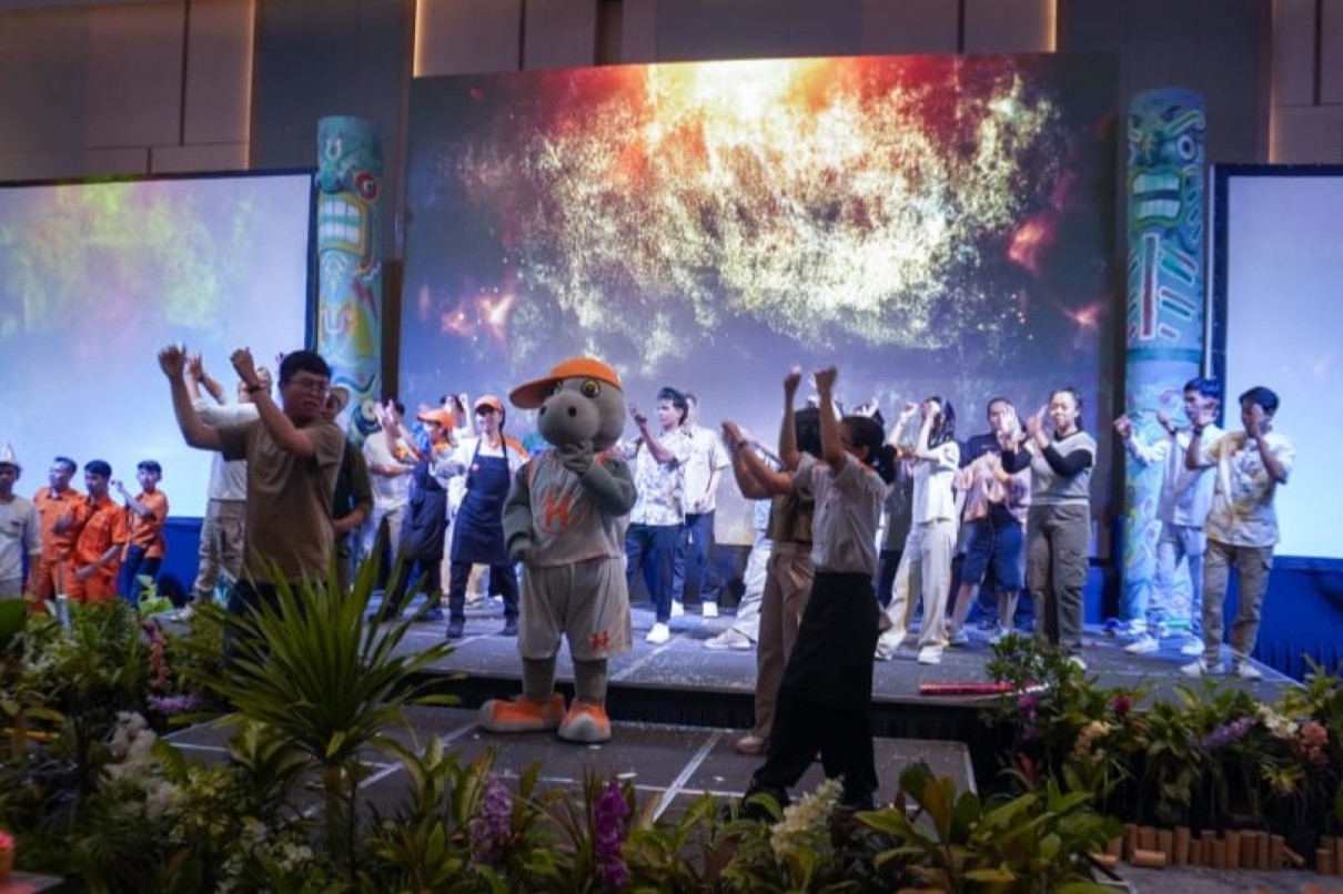 HARRIS Hotel Surabaya Gelar Pesta Tahun Baru 2026