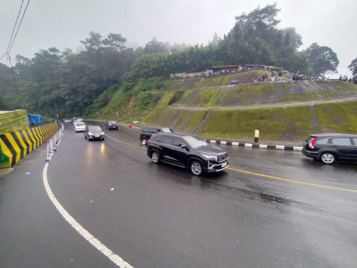 Cegah Macet, Lalu Lintas Cianjur-Puncak Jadi Satu Arah