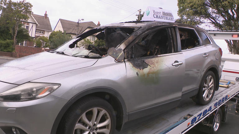 Rabbi's car with Hanukkah sign firebombed on Christmas morning in Melbourne