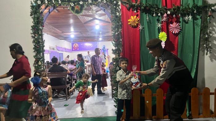 Sinergi Forkopimda Kayong Utara Pantau Gereja dan Pos Pam, Jamin Ibadah Natal Aman dan Nyaman