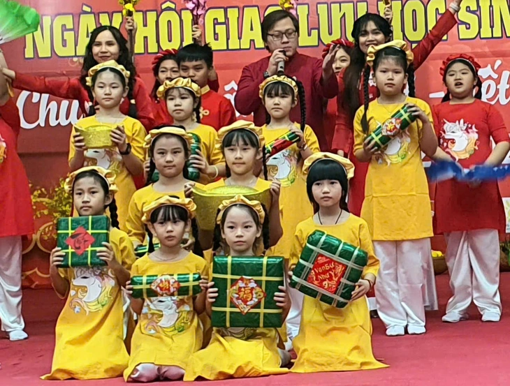 Học sinh TP.HCM có thể được nghỉ Tết Nguyên đán tối đa 2 tuần - Ảnh: H.H