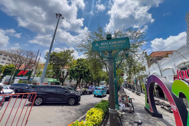Libur Nataru, Jalan Malioboro Tetap Ramai Kendaraan