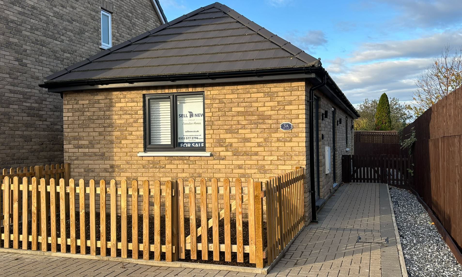 Estate agents mocked after listing a 'detached bungalow' for £325,000 but can you see why?