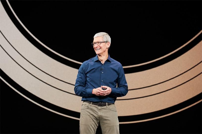 CEO Apple Tingkatkan Investasi di Nike Senilai Rp50,2 Miliar
