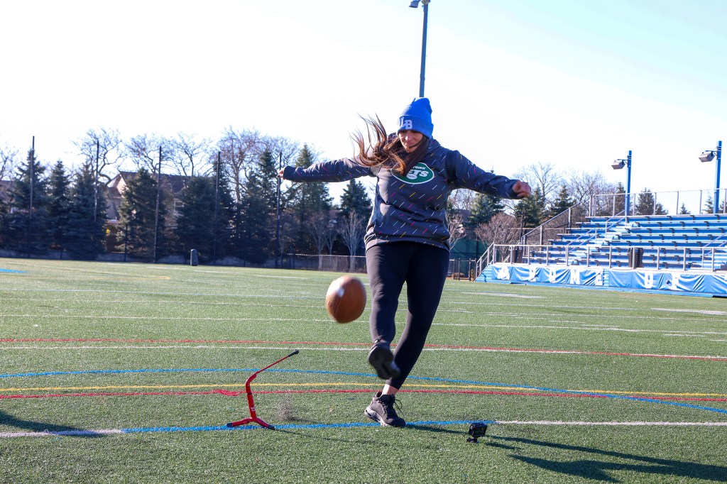 Jets cancel invite to super fan set to take $100K field goal challenge in honor of her late father: 'Could have made it'
