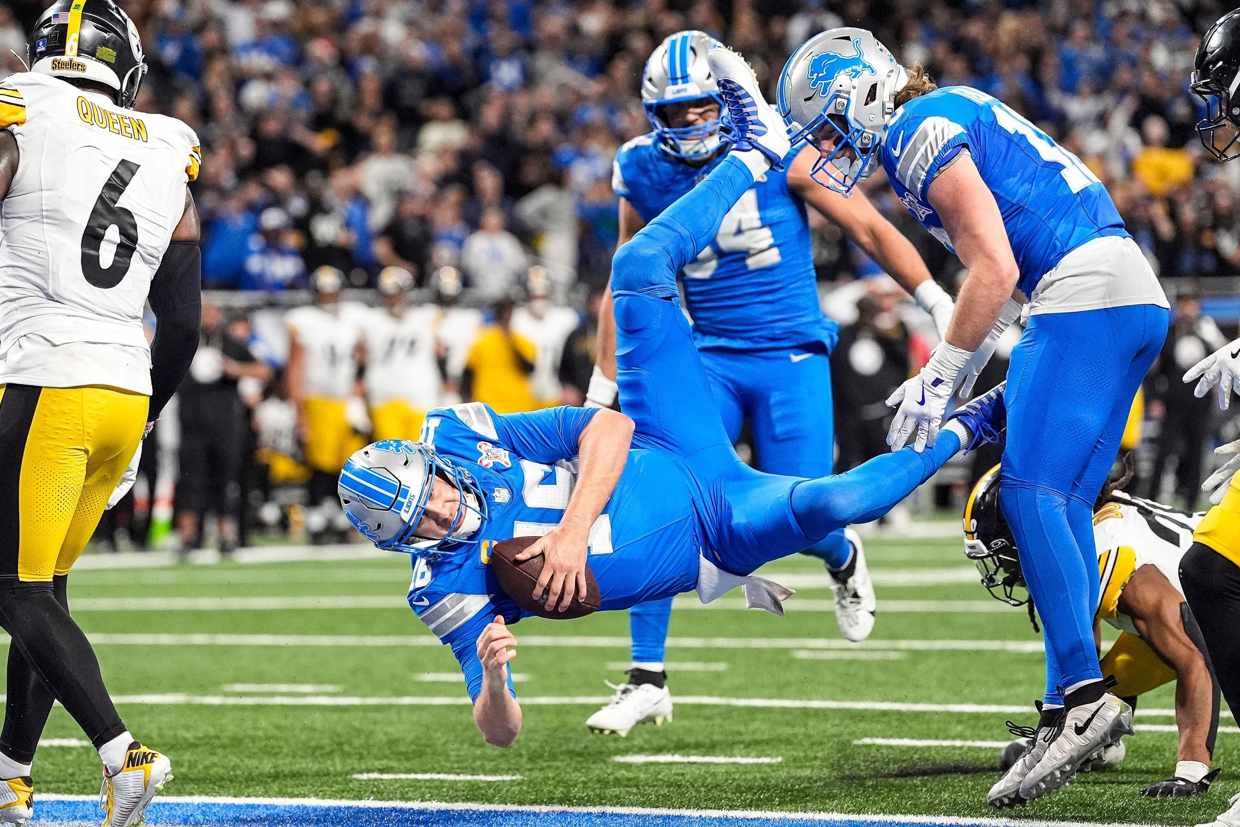 Lions, Broncos have big playoff implications with Christmas games