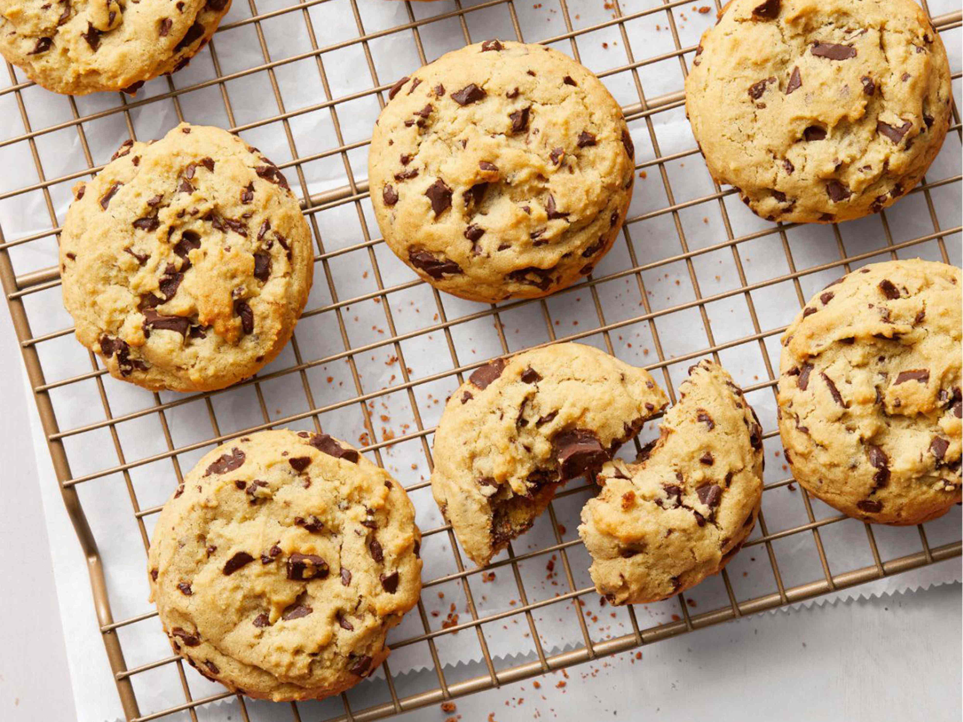The best way to store cookies to keep them fresh for days