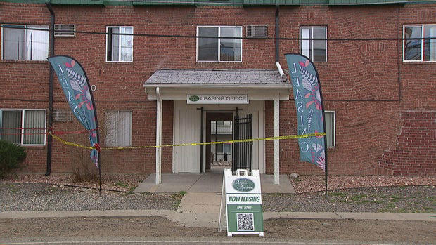 2 killed, 3 injured in shooting at apartment complex in Aurora on ...