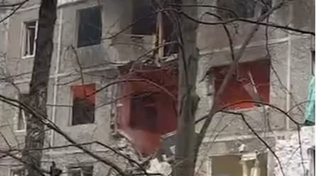 Russian drone hits apartment block in Chernihiv, fatalities reported<br><br>