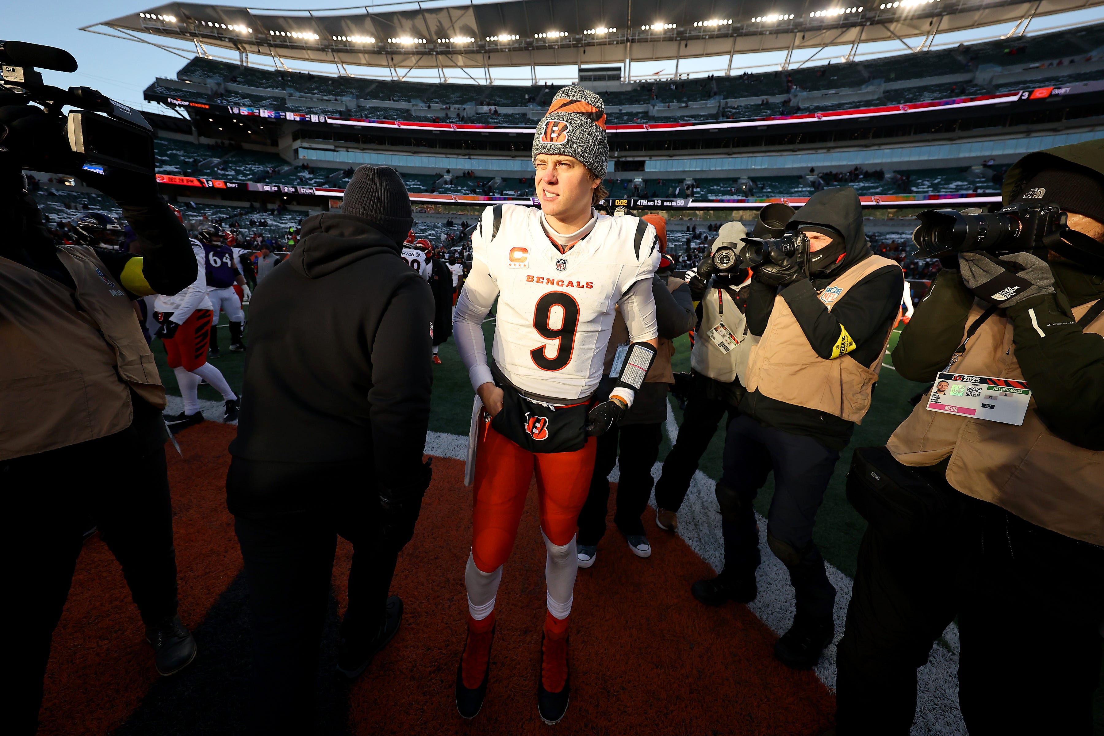 Bengals QB Joe Burrow explains latest cleat change post-injury<br><br>