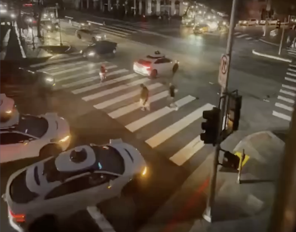 Waymo robotaxis froze during San Francisco blackout, exposing a new ...