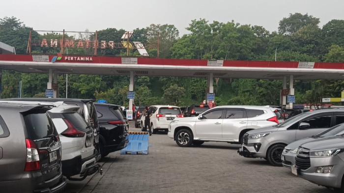 Kenaikan arus lalu lintas di KM 207A Palikanci Cirebon, kata polisi