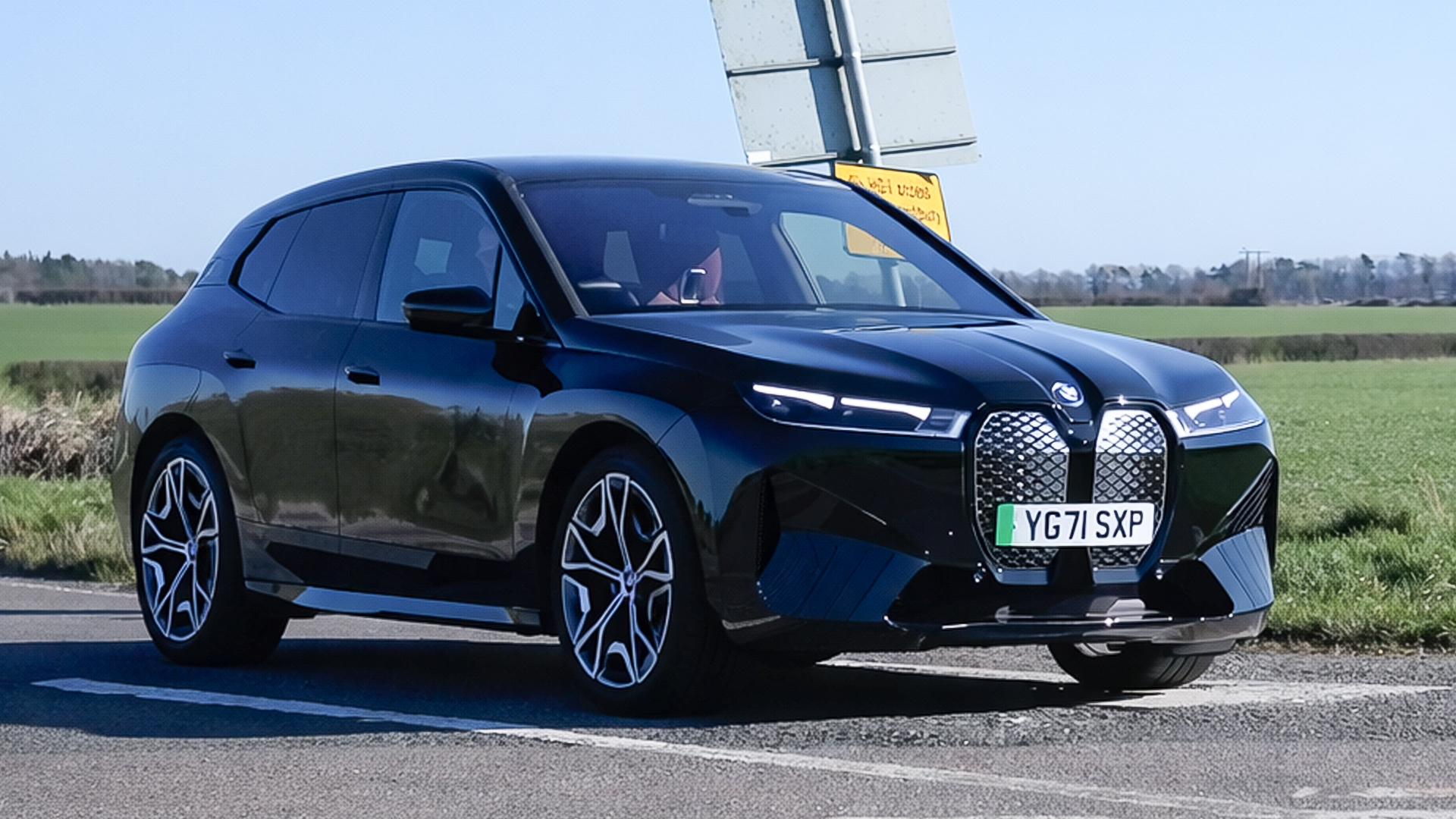 Driving the BMW iX to see how it really performs