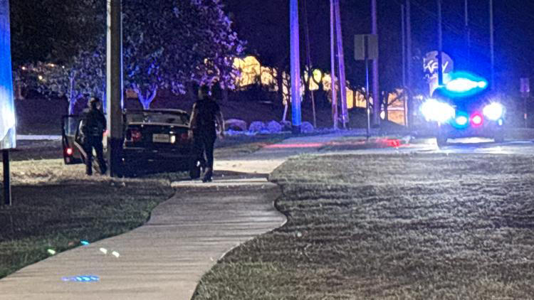 SAPD: Man arrested for DWI after west-side crash, attempts to flee ...