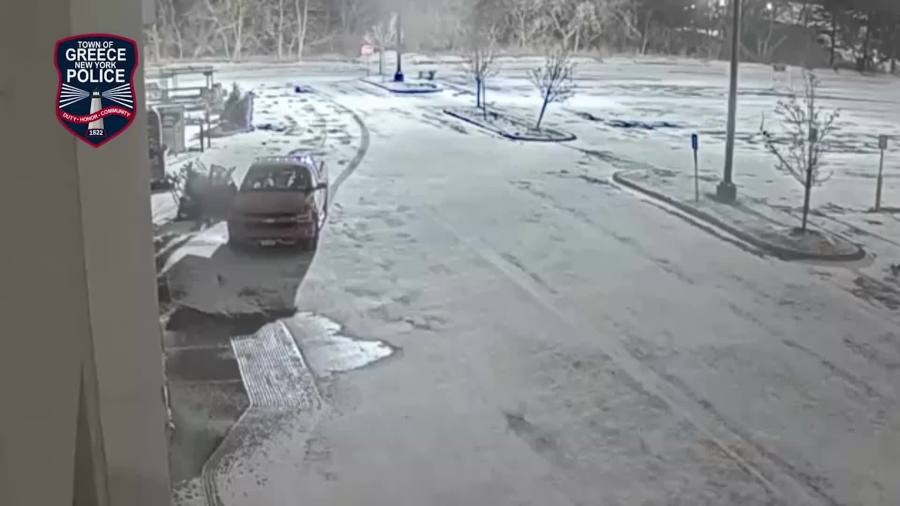 New York men caught dragging stolen snowblowers behind pickup<br>