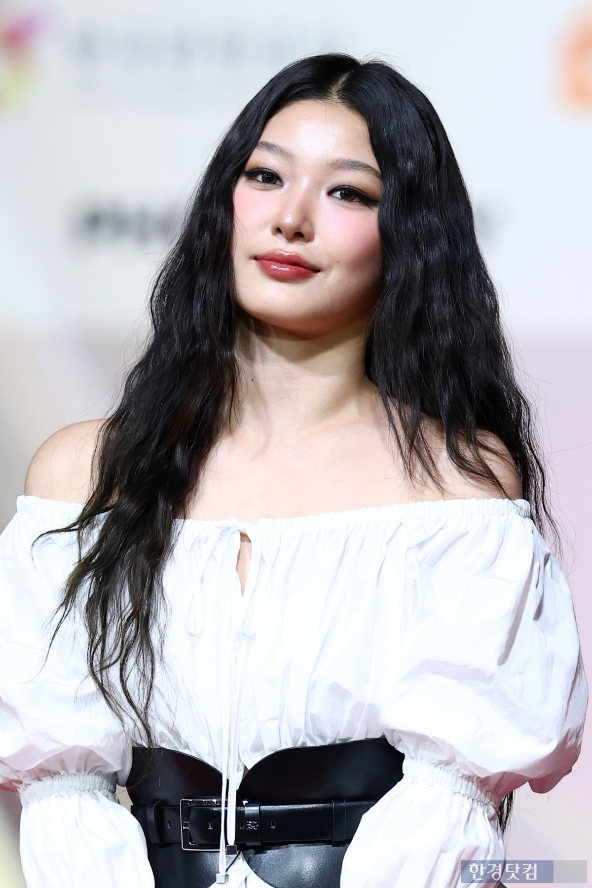[포토+] 캣츠아이 윤채, '도도한 눈빛에 시선강탈' (2025 SBS 가요대전)