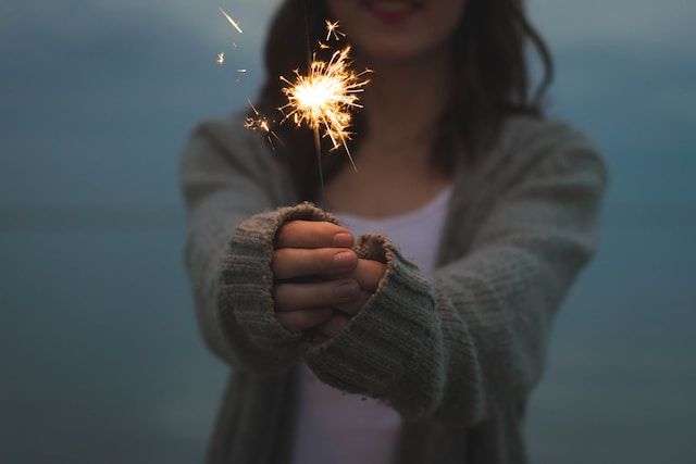 7 tips membuat resolusi tahun baru 2026 yang realistis dan tercapai