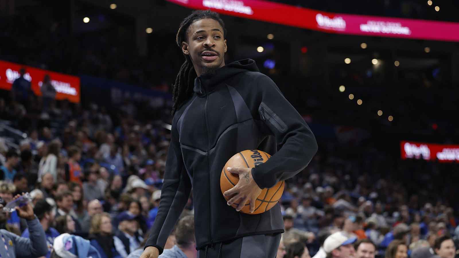 Blazers’ Ja Morant shows support for Fire with special gesture