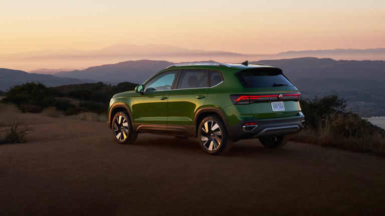 Most affordable SUVs that achieve over 30 MPG on the highway