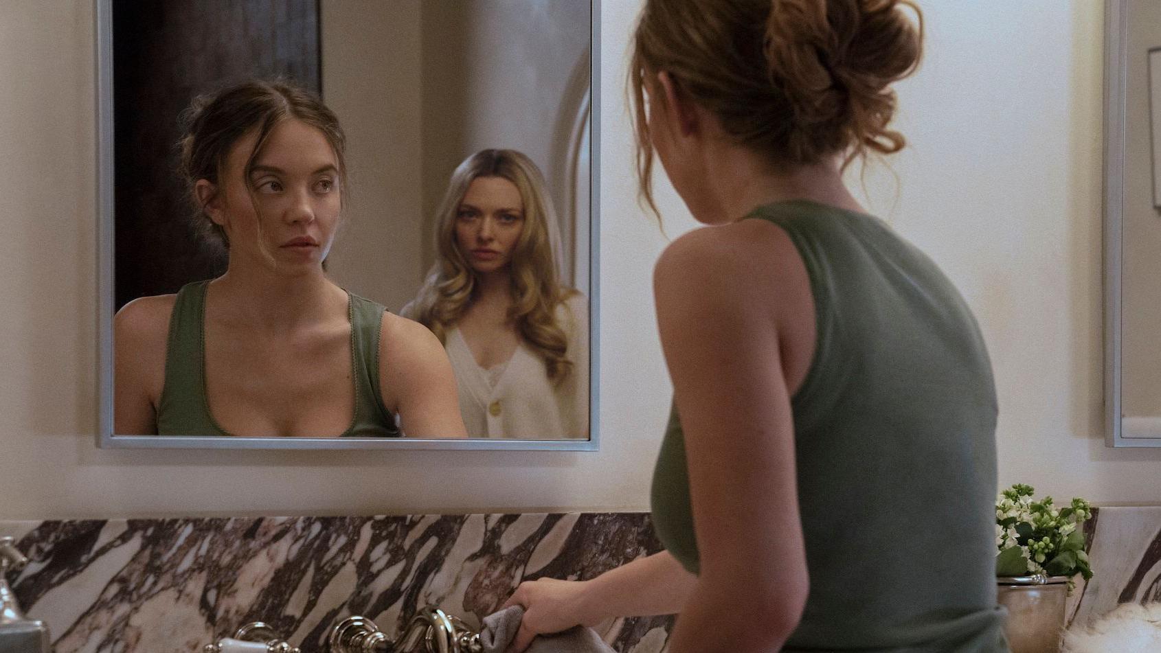 Sweeney and Amanda Seyfried were cast in The Housemaid due to their physical similarities