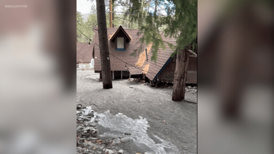Video shows California mountain homes buried after massive mudslide<br><br>