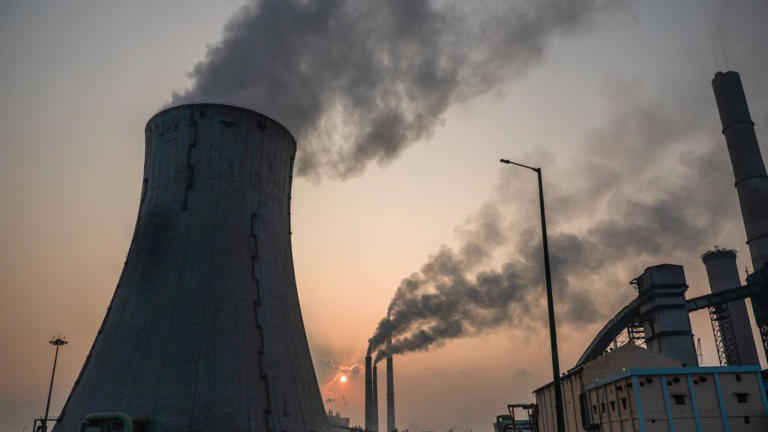 Thermal power plants continue to dominate India's energy generation capacity
