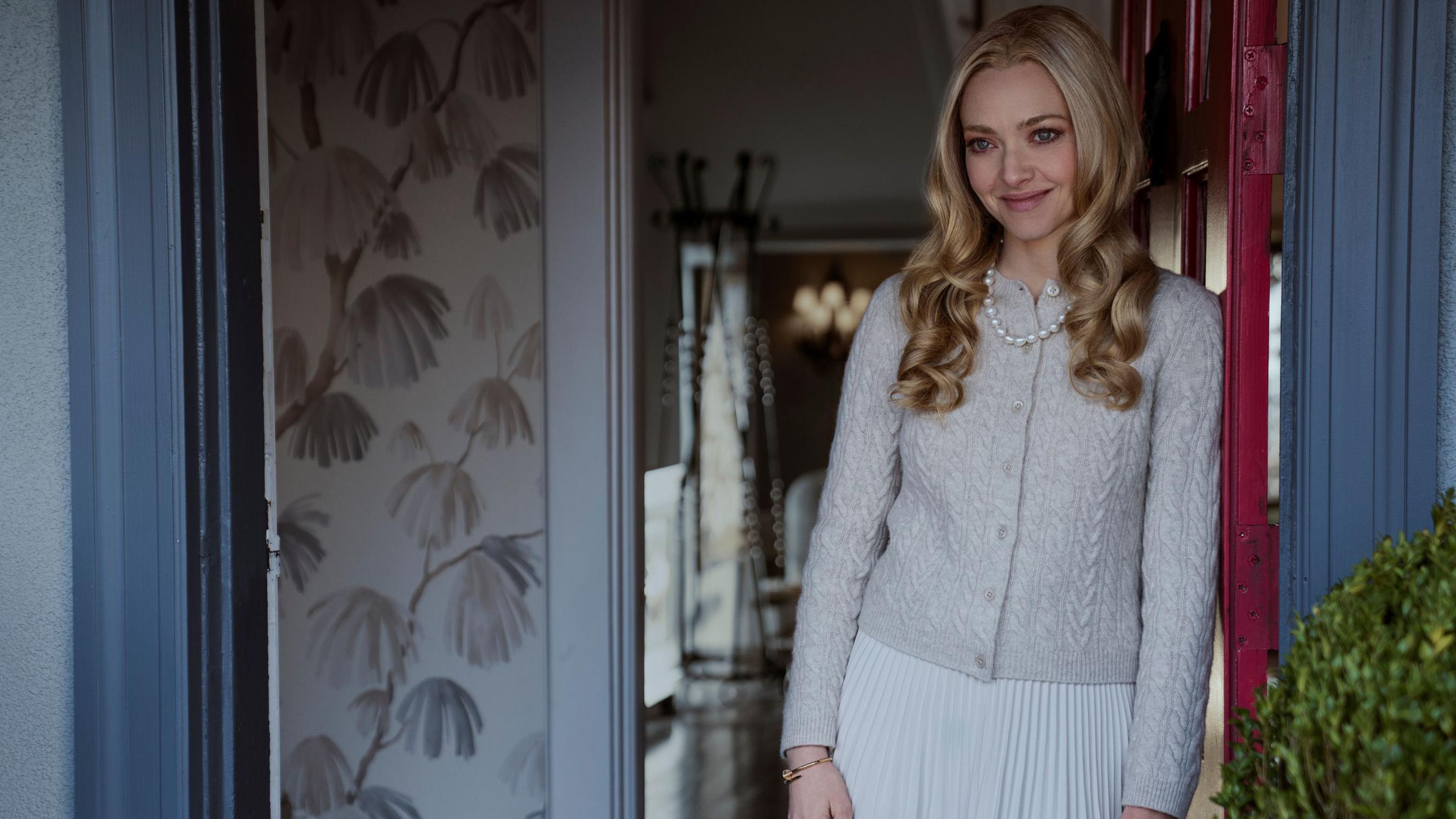 Amanda Seyfried plays Nina Winchester, a housewife who appears to have complex mental health issues