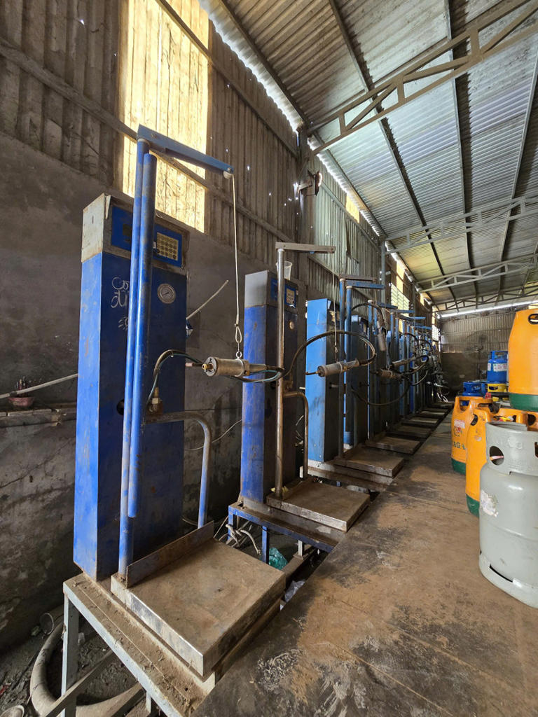 Báo điện tử Tiền Phong Hệ thống dùng để sang chiếc gas vi phạm pháp luật. 1