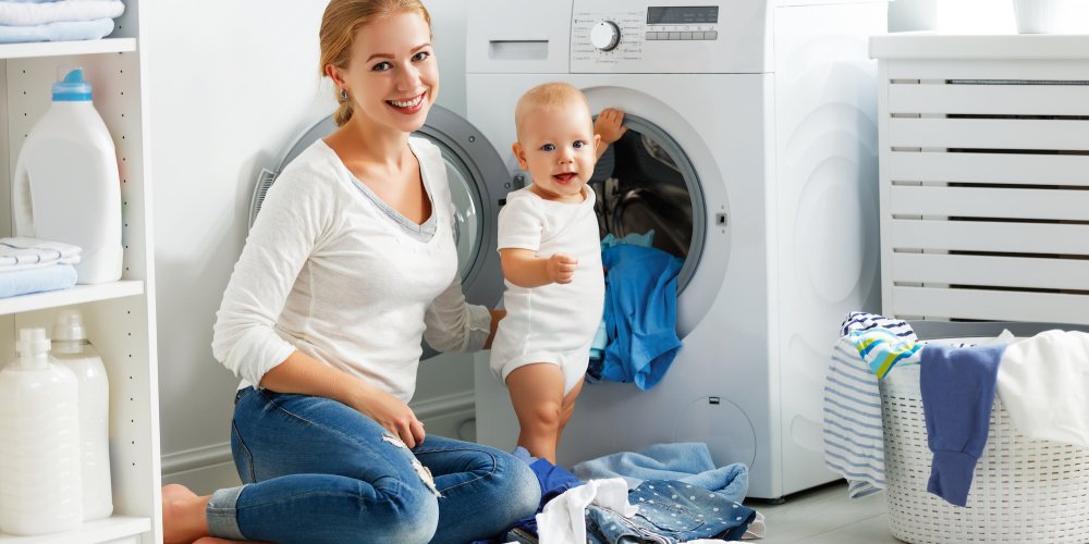 Séparer les affaires de bébé du linge familial : utile ou non