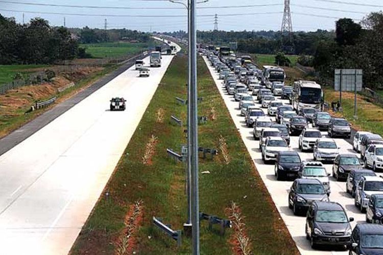 Lewat Tol Cipali, Cek 6 Titik Padat untuk Perjalanan Nyaman