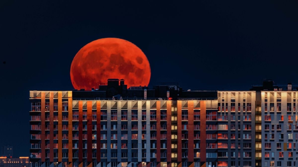 Russia to build nuclear power plant on the moon: Know when and why