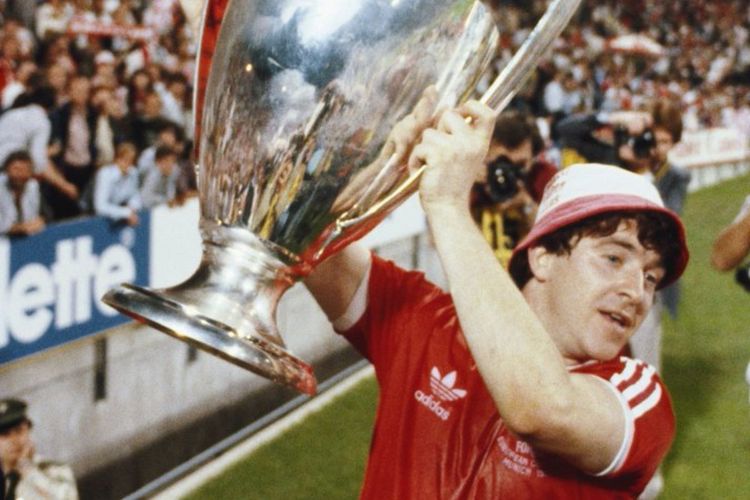 Legenda Nottingham Forest John Robertson Tutup Usia di Usia 72 Tahun