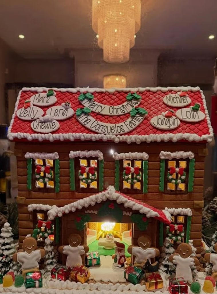 Kelly Ripa showcases Christmas decorations inside her $27million luxury ...