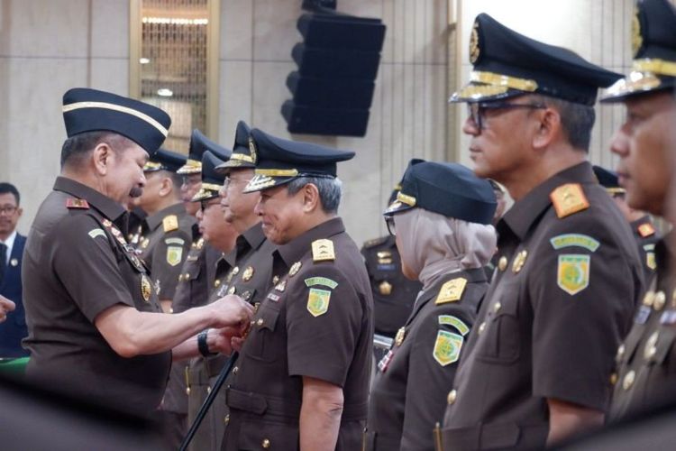 Kepala Kejaksaan Negeri Diganti 43 Orang