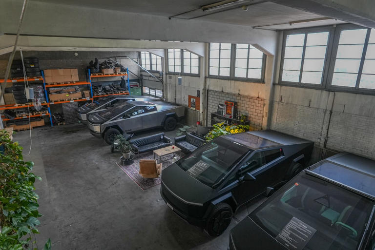 Teslab's workshop in Basel, Switzerland. Raven Seeholzer/Teslab