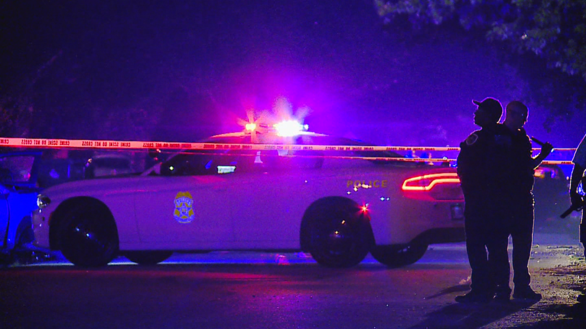 2 men dead after crash on Indy's south side, police investigating