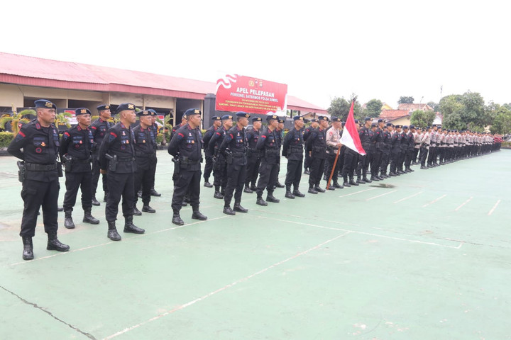Polda Sumsel Kirim 100 Personel Brimob Bantu Pemulihan Aceh
