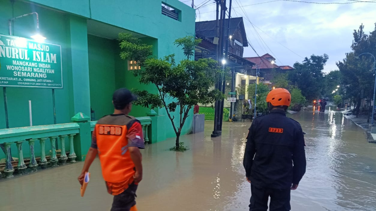 Lebih dari 1.200 Jiwa Terdampak Banjir Kali Plumbon di Semarang