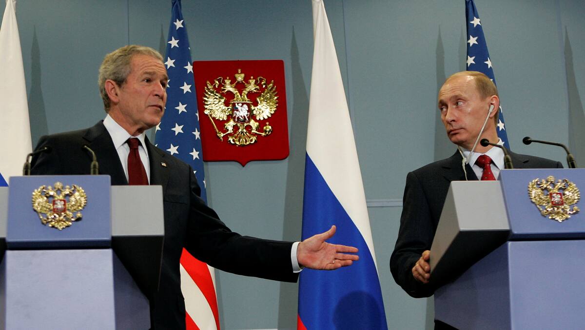 Menace contre George W Bush : Une conversation secrète révèle que ...