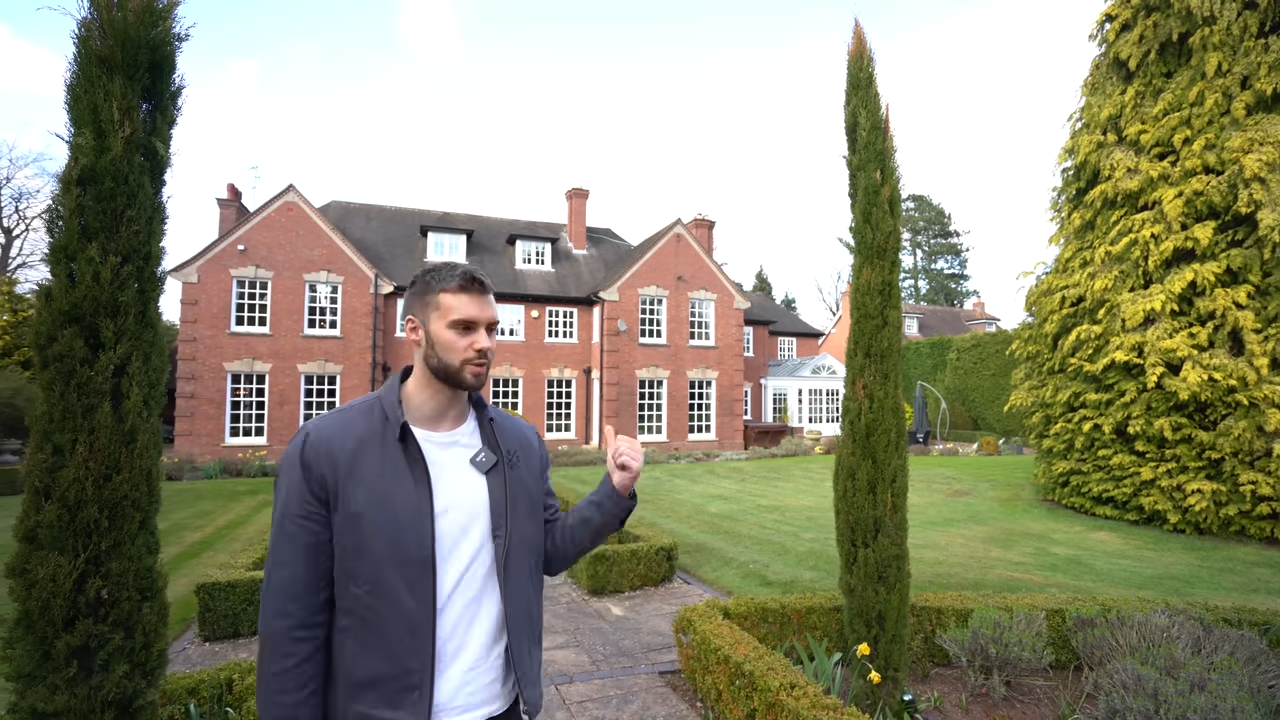 £2 million for peace and privacy in the English countryside