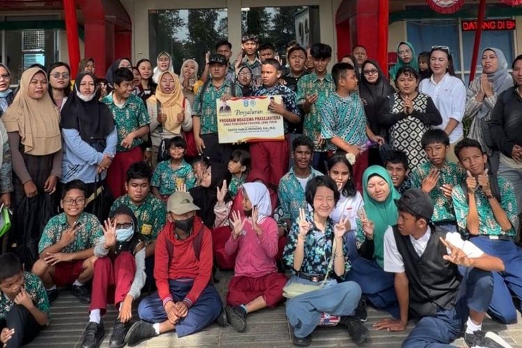 Cahyo Harjo Pantau Penyaluran Beasiswa Pra Sejahtera di Surabaya, Tingkatkan Kualitas SDM