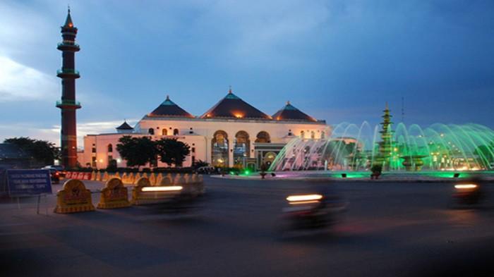Masjid Terdekat di Sekitar Benteng Kuto Besak untuk Ibadah Nyaman di Tahun Baru 2026