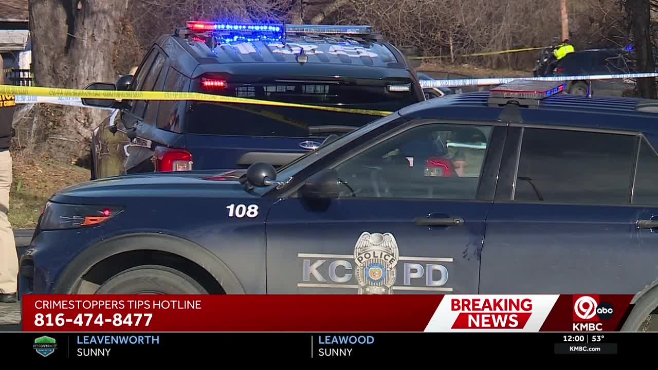Kansas City police investigating double homicide on Chestnut Avenue