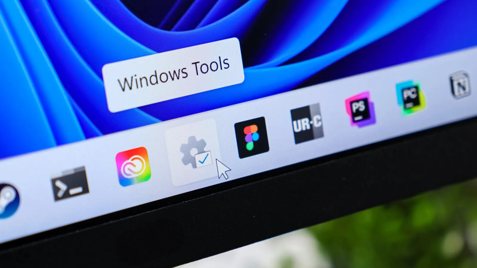 Your Windows taskbar could reveal sensitive information
