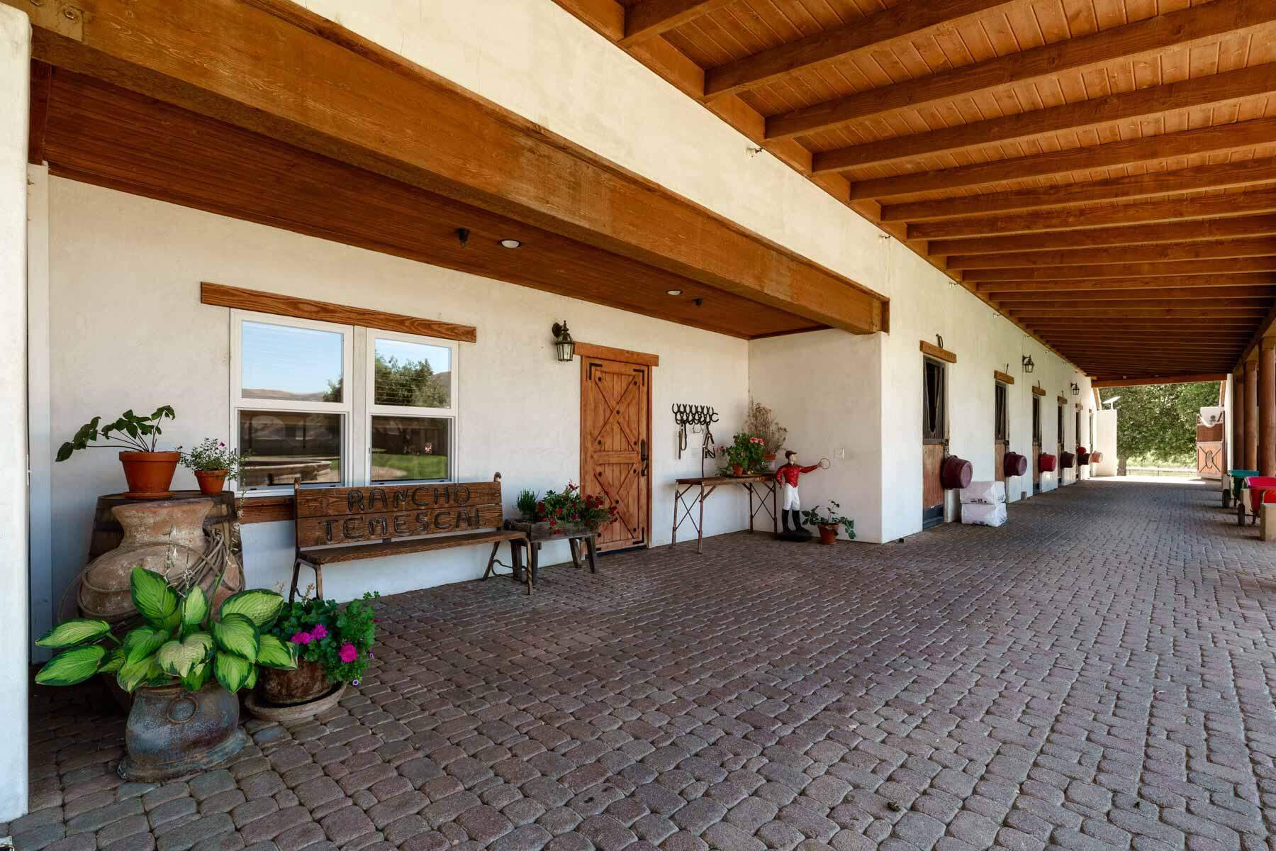 CA ranch spotted in Tom Cruise, Brad Pitt movies listed for $44 million ...