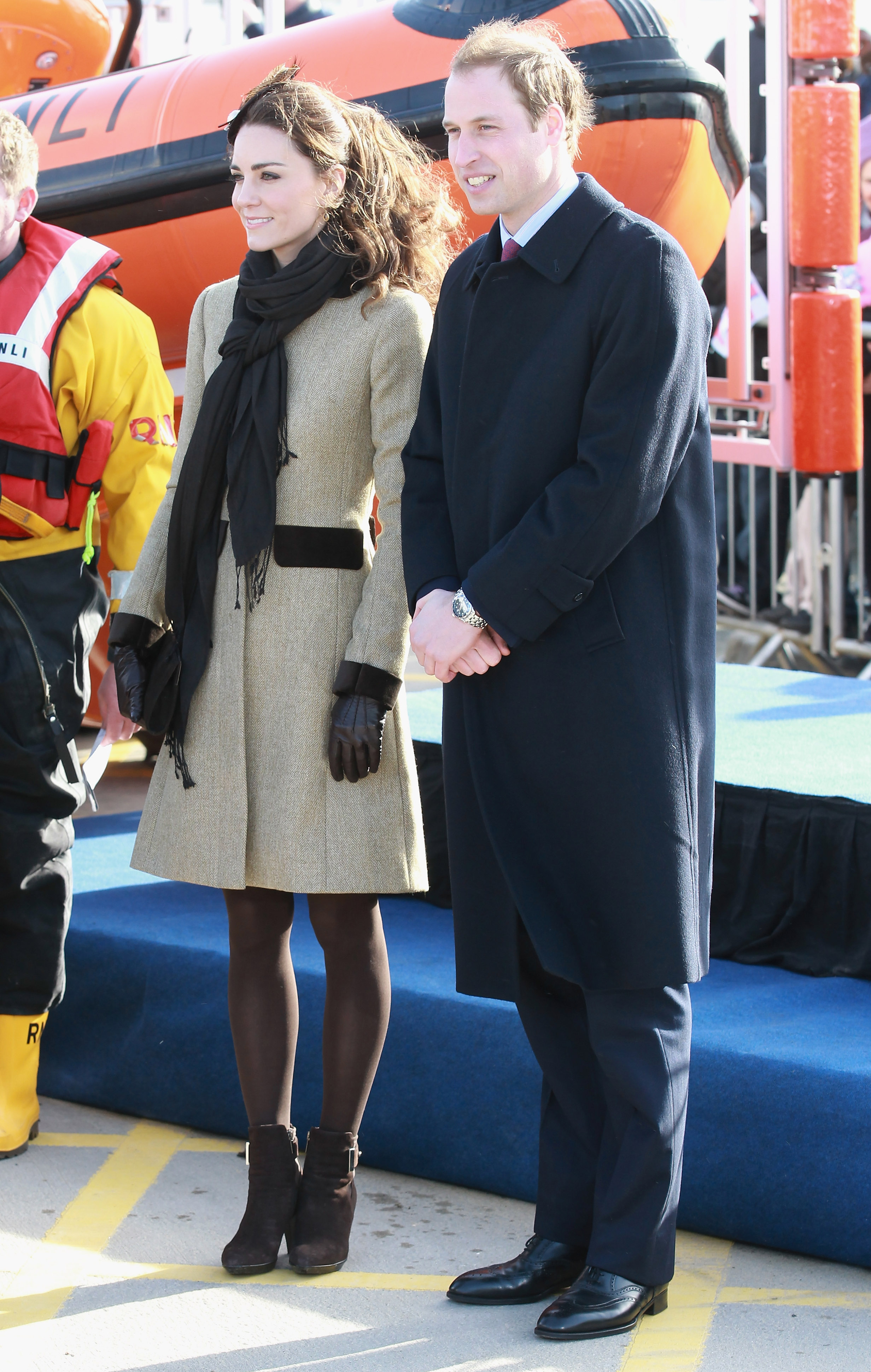 Princess Charlotte steps out in mini replica of mom Kate Middleton’s ...