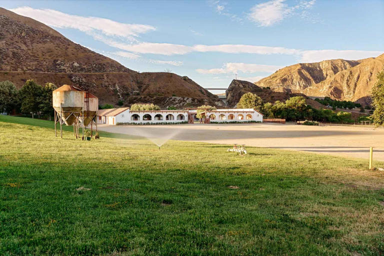 CA ranch spotted in Tom Cruise, Brad Pitt movies listed for $44 million ...
