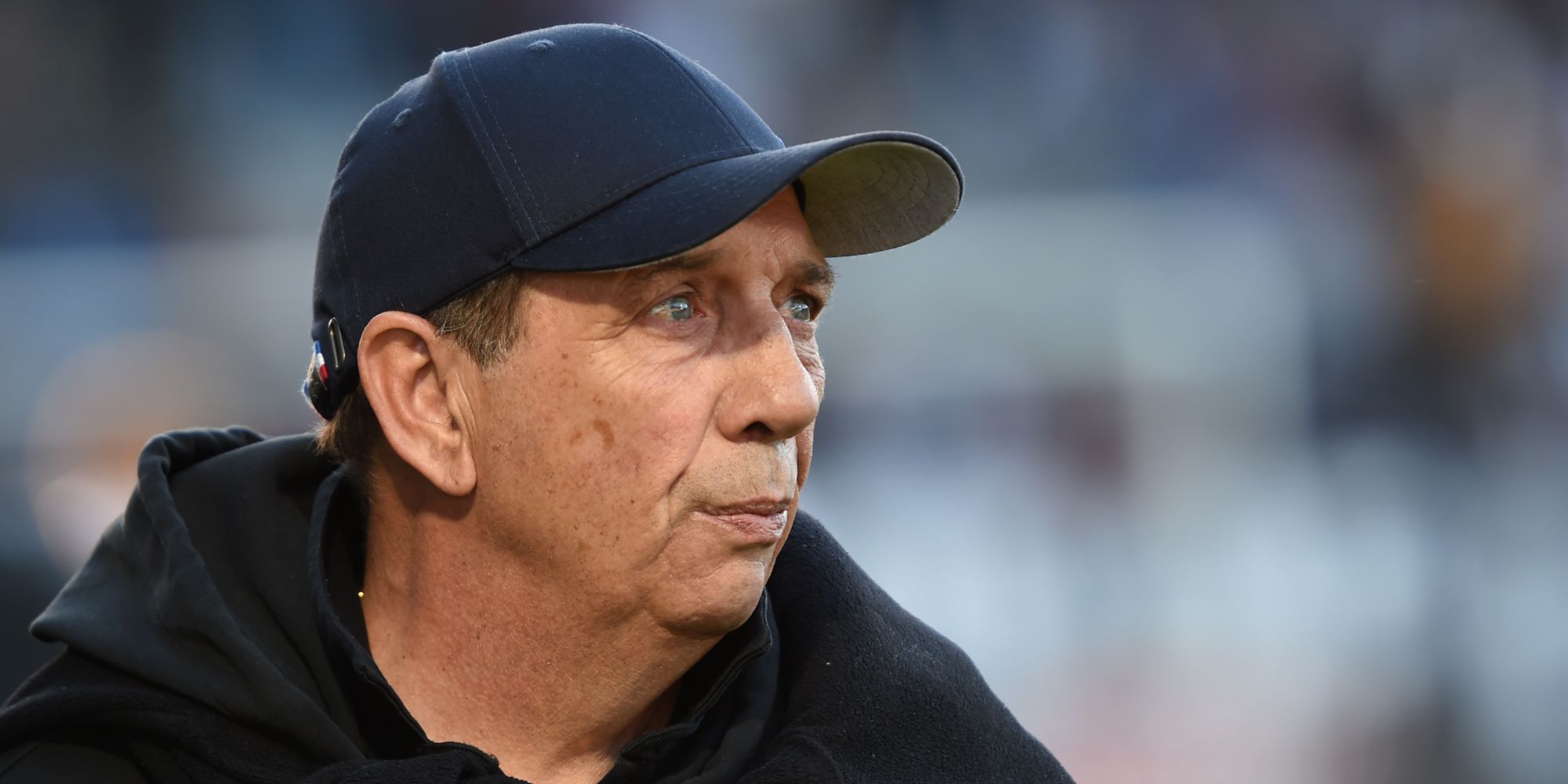 « Tristesse », « un homme passionné », « plus qu'un entraîneur » : le ...